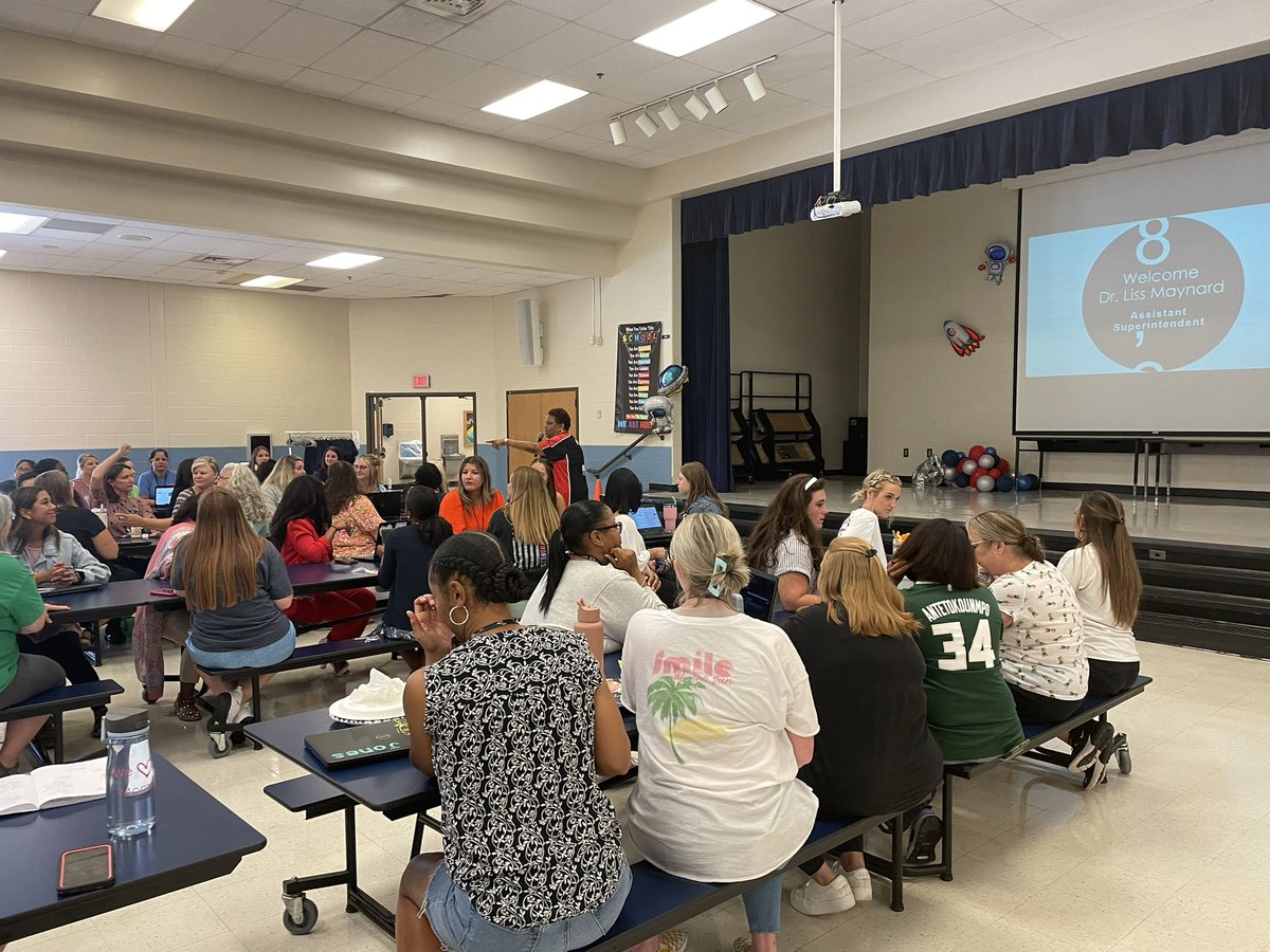MrsTLCline's tweet image. Great visit from our Assistant Superintendent, Dr. Liss Maynard! Our team is ready to make a difference for ALL students! #lovetoleadhere @CobbSchools @NESBraves 💙♥️