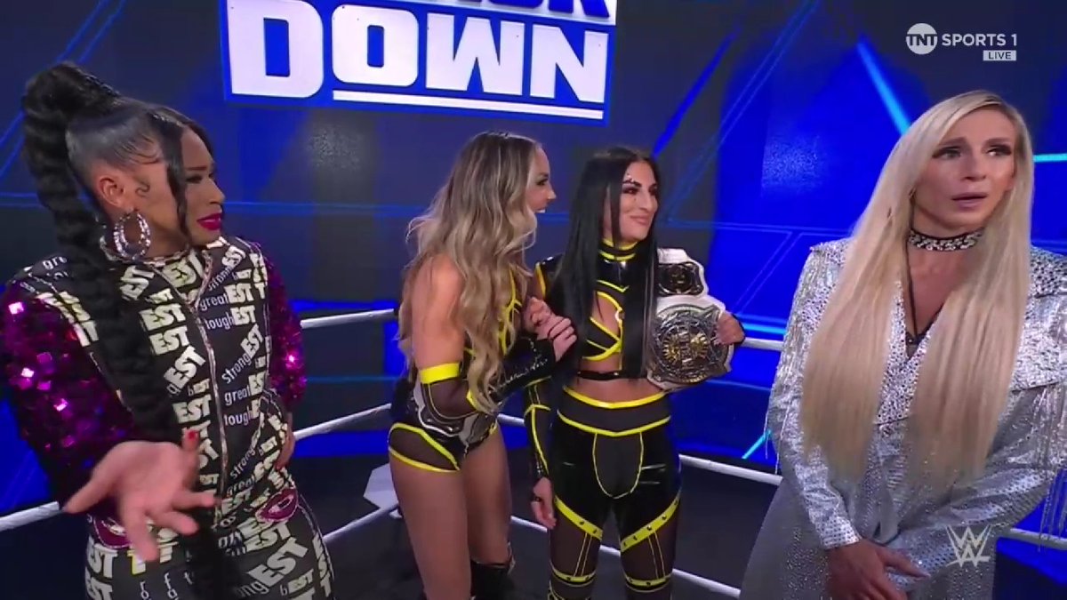 SonyaFansite's tweet photo. #SonyaDeville #PrideFighter #DaddyDeville #WWE #Smackdown
(@SonyaDevilleWWE) https://t.co/mzZntbK7go