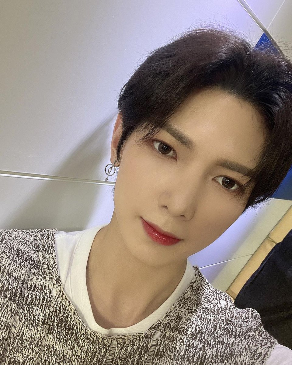 n년 전 오늘의 여상 tweet media