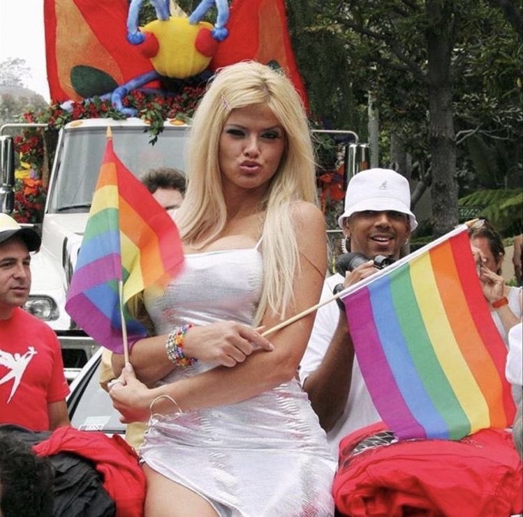 my new single Peroxide is out now 
tr.ee/5OZaptNdTn