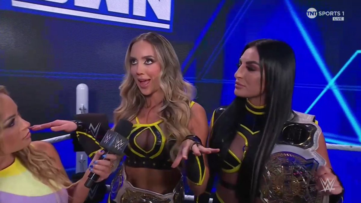 SonyaFansite's tweet photo. #SonyaDeville #PrideFighter #DaddyDeville #WWE #Smackdown 

(@SonyaDevilleWWE) https://t.co/0YycrRoX1x