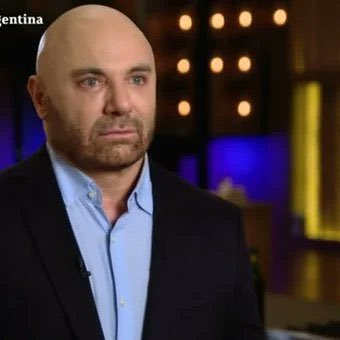 q feo el nuevo logo de twitter dios mio, si llego a abrir la app adelante de alguien q no usa twitter va a pensar q es una aplicación degenerada