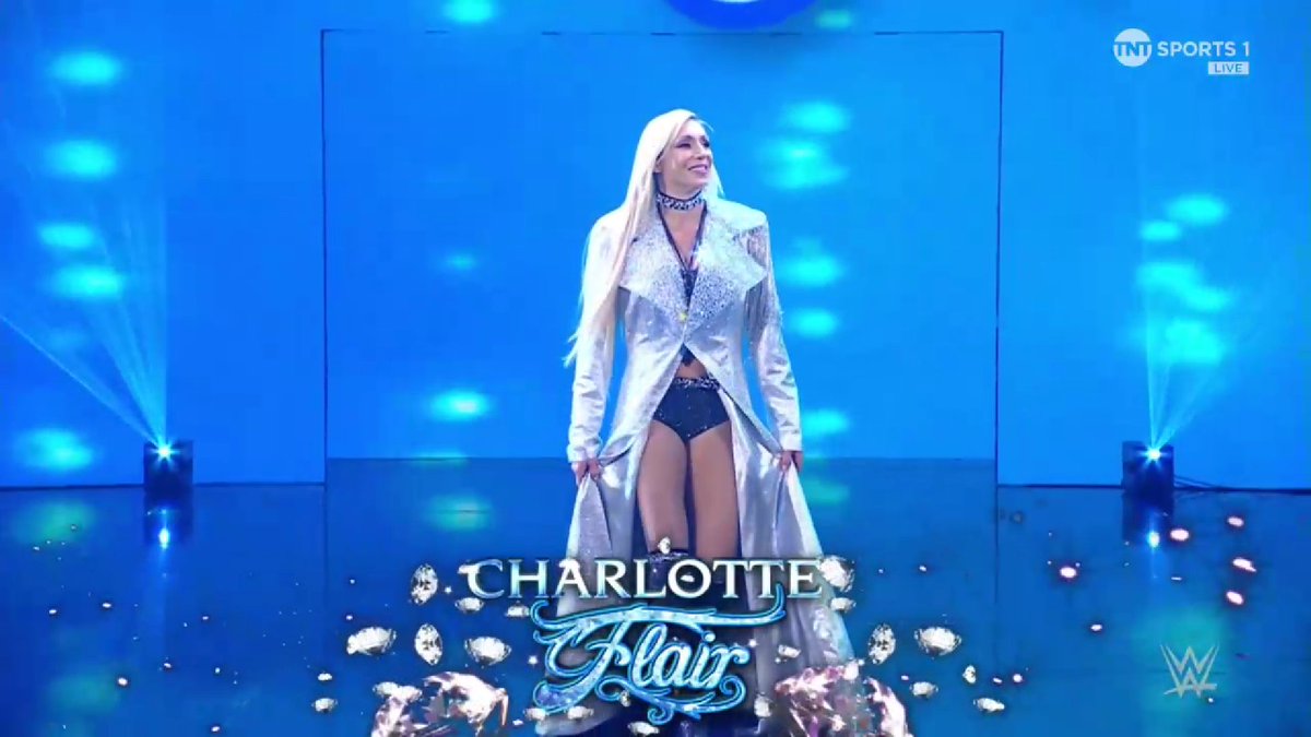 CFlairdotcom's tweet photo. #CharlotteFlair #TheQueen #WWE #Smackdown https://t.co/vpQ9MgnpLo