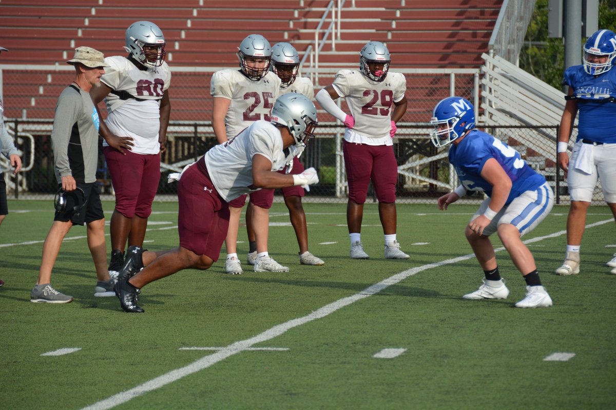 embrezina3's tweet photo. A few pics from a fun scrimmage today -- Alcoa v. McCallie!

@CodyPagach  @Eli_Owens19 @JoeMcCord2024 👀

@2HYPEsports @alcoafootball @alcoasports https://t.co/whr0jW12py