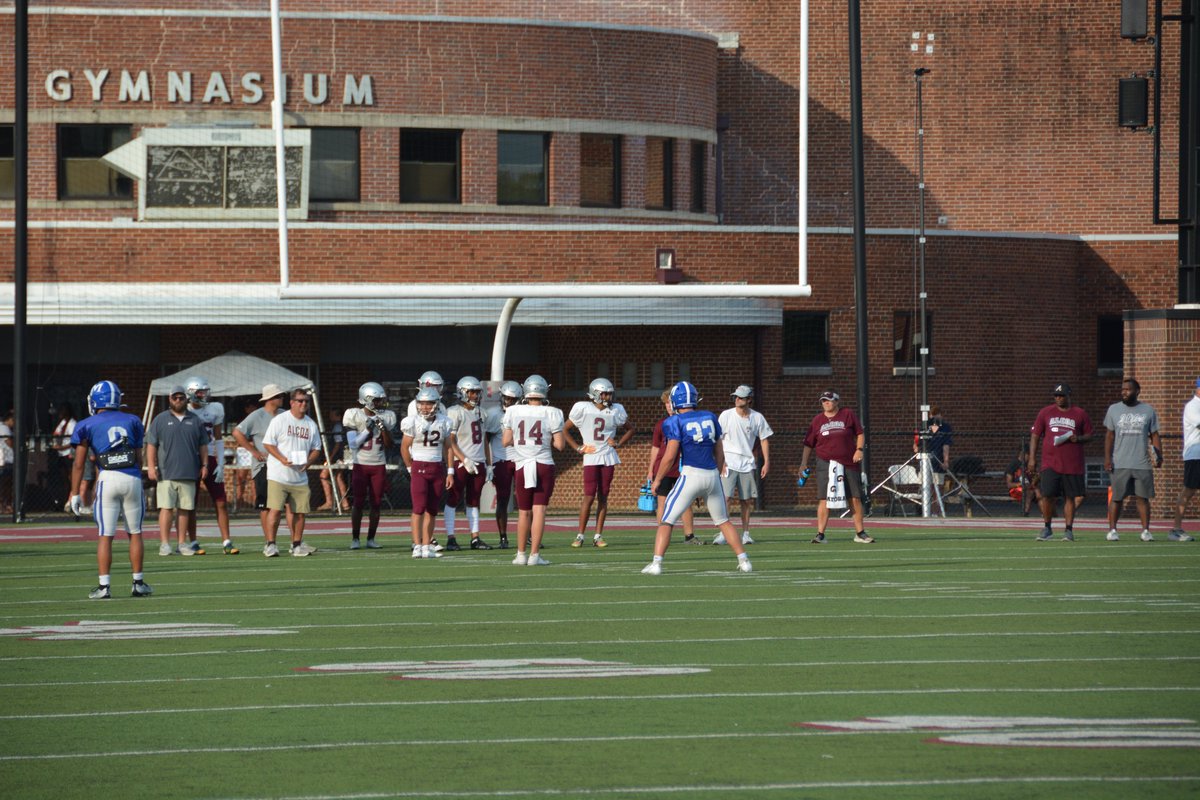 embrezina3's tweet photo. A few pics from a fun scrimmage today -- Alcoa v. McCallie!

@CodyPagach  @Eli_Owens19 @JoeMcCord2024 👀

@2HYPEsports @alcoafootball @alcoasports https://t.co/whr0jW12py