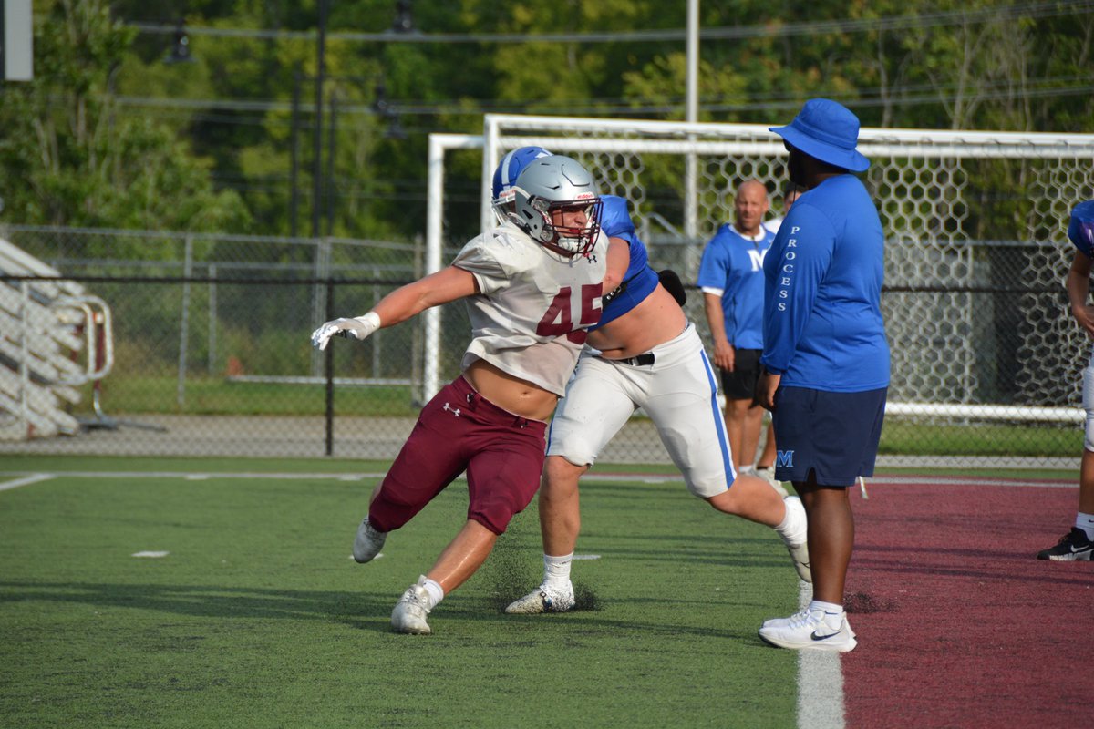 embrezina3's tweet photo. A few pics from a fun scrimmage today -- Alcoa v. McCallie!

@CodyPagach  @Eli_Owens19 @JoeMcCord2024 👀

@2HYPEsports @alcoafootball @alcoasports https://t.co/whr0jW12py