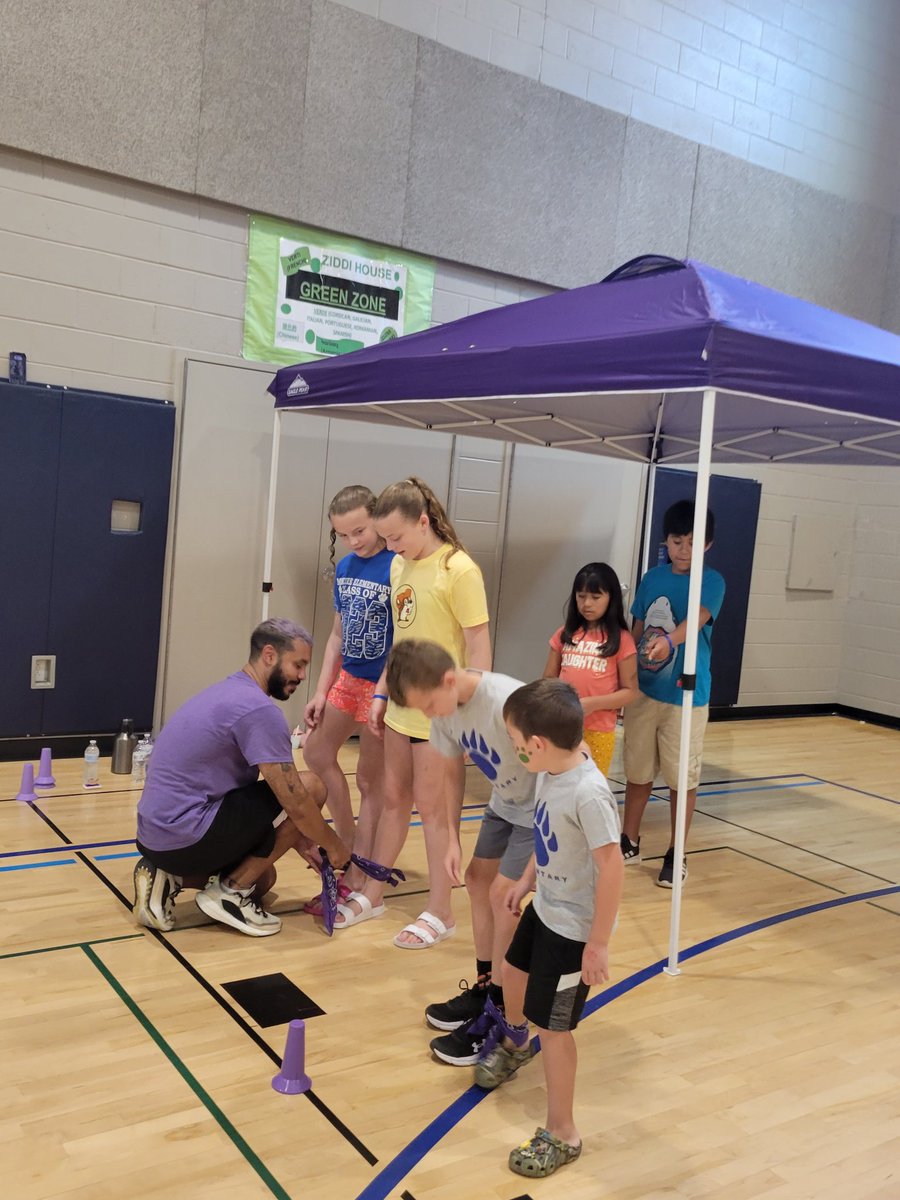 We had so much fun at our Back to School Bash. Going to be one amazing year! 6 houses= 1 BearNation!