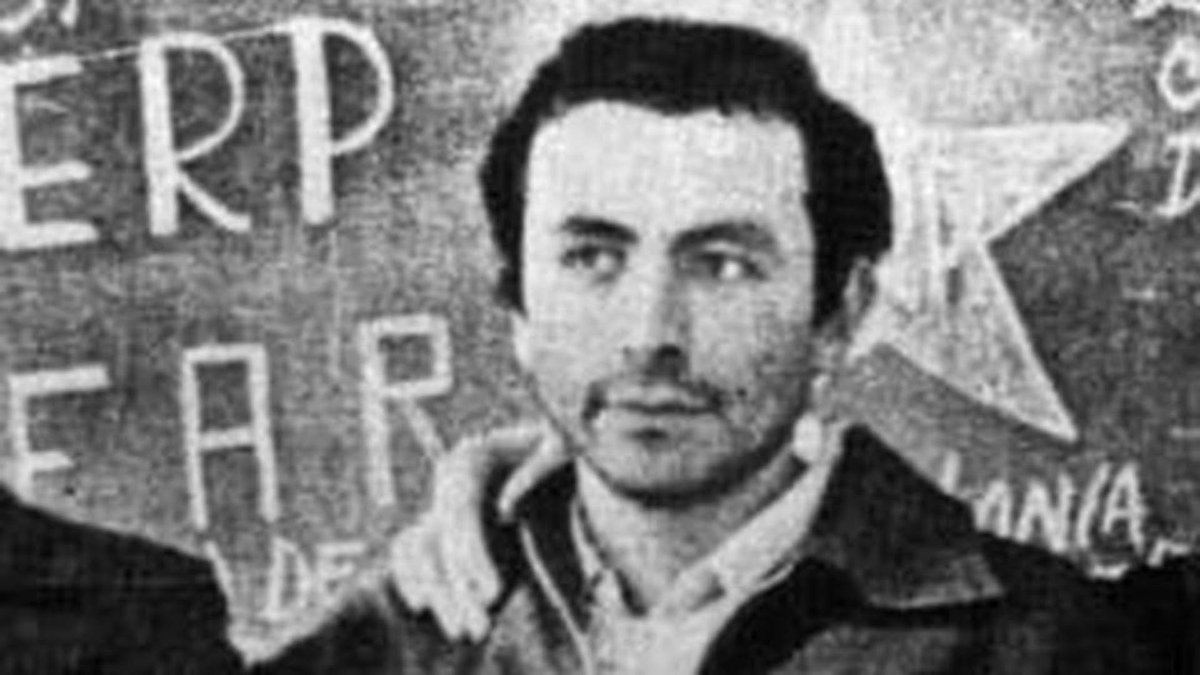 estechefernando's tweet photo. SANTUCHO (el Comandante Mario Roerto Santucho, tío del nieto 133 y su madre Crisitna Navajas militante del PRT _ ERP) para q no le metan edulcorante a la cosa. Revanchas de la Historia que serán definitivas cuando haya Justicia Social https://t.co/5064kevbA9