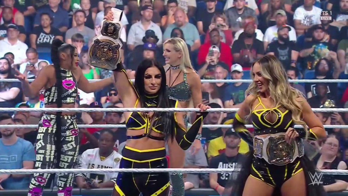 SonyaFansite's tweet photo. #SonyaDeville #PrideFighter #DaddyDeville #WWE #Smackdown
(@SonyaDevilleWWE) https://t.co/mIMMNsGKgF