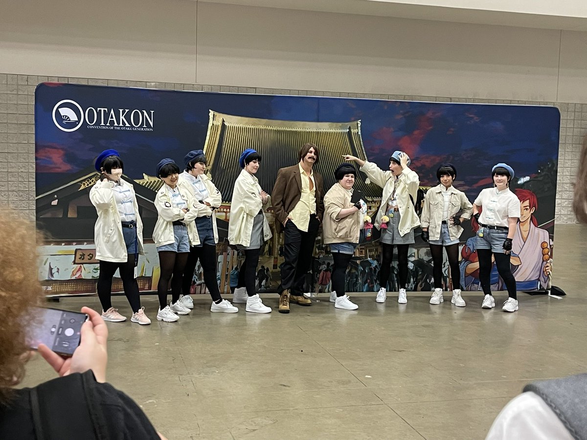CG_Orange_eng's tweet photo. Great to see everyone’s amazing Trigun cosplay at Otakon cosplay gathering! https://t.co/m2G1RiyFHp