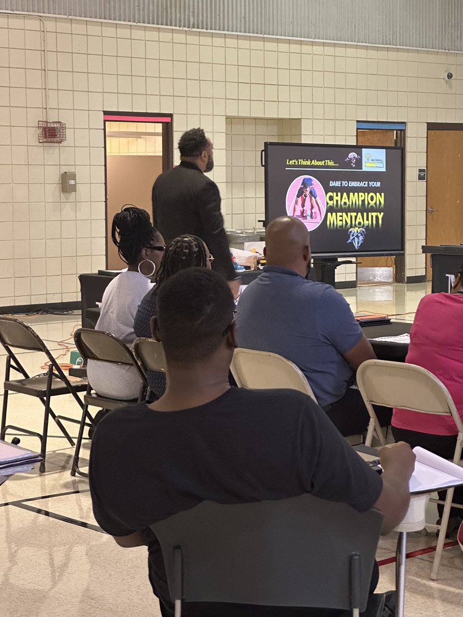 MMS_Raiders's tweet photo. Our leader @DrCPantin2014 delivered a powerful message to our staff about having a “Champion Mentality!” It was impactful and our Champion Educators were engaged and are READY for this LEGENDARY school year! #PreserveProtectProfess #Excellenceistheonlyoption @tanzy_kilcrease https://t.co/wmOgTUya6t
