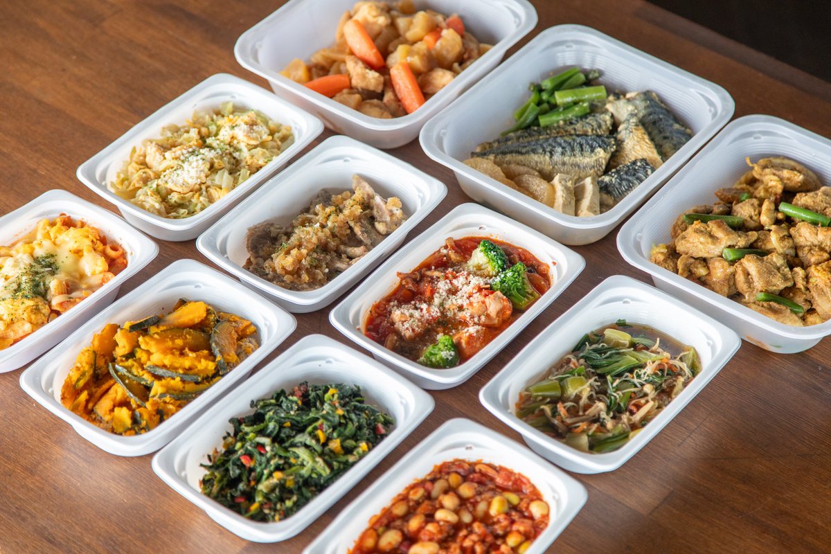 kato_tsukurioki's tweet image. 多くのお客様から提供量が足りない、量を選びたい！という声をいただき大盛りプラン(正式には食卓おまかせプラン)の提供を開始しました！ 一度に合計9プレート届きます。 猛暑の中、この量を買って帰るのは大変です。 是非私たちに炊事と買い出しを合わせてアウトソースしてほしいです。…