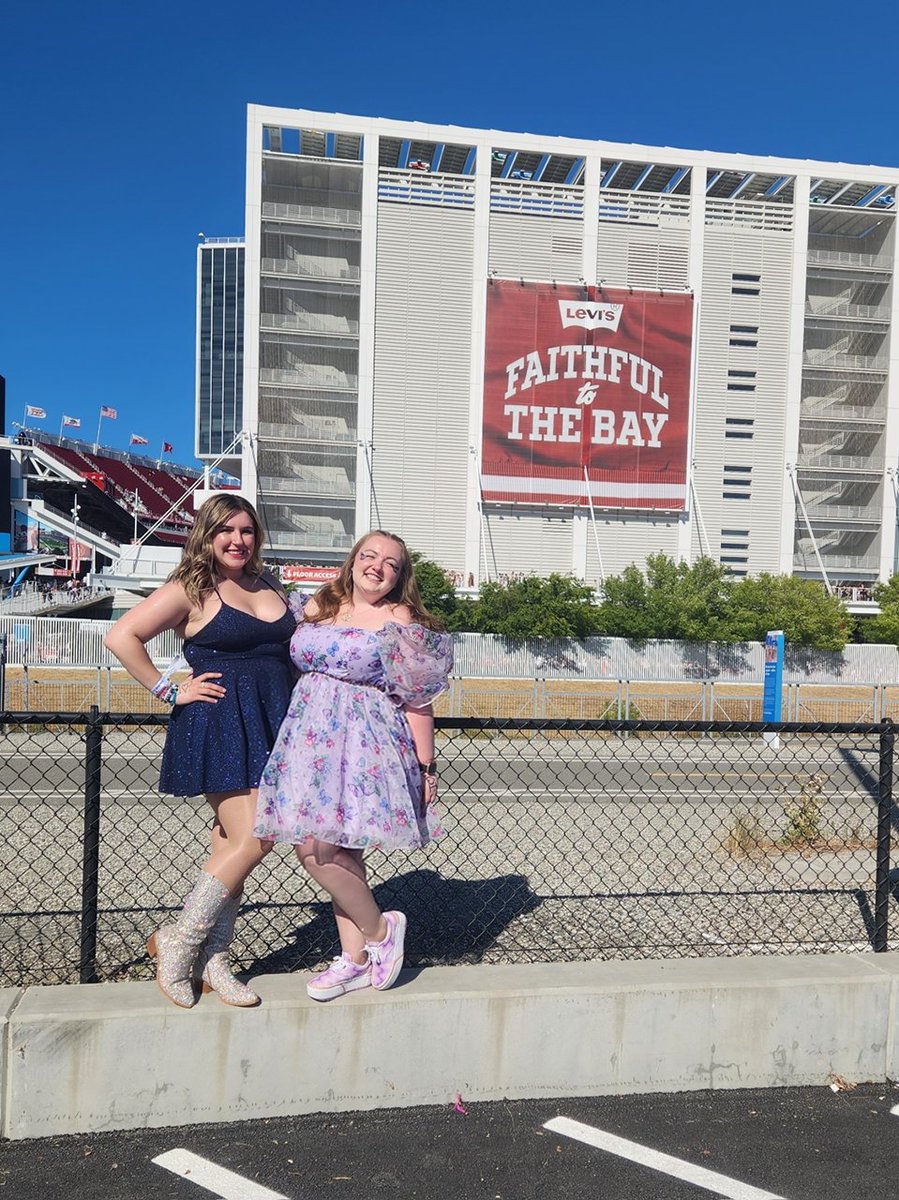 lavenderhayes66's tweet photo. Taylor brought us together 10 years ago and we've been besties ever since 🫶 #itsnicetohaveafriend
#SantaClaraTSTheErasTour
@taylornation13 @taylorswift13 https://t.co/FrQDNVhbX3