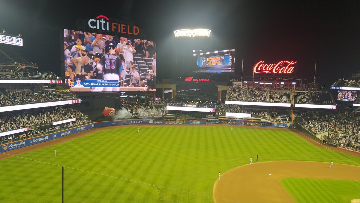 JohnCenaJersey's tweet photo. Pete Alonso goes deep again, this time a 2 run shot in center right. That's his 30th Home Run Of the season. 

#lgm #petealonso #itsouttahere #raisetheapple #metshomerun #polarbearpetealonso #citifield #fridaynightbaseball #41seaverway #LFGM #metsblackjerseys https://t.co/MjF3EBeRPF