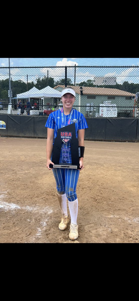 maddieeee27's tweet photo. Lead my team to a national title! Batted .550 on the weekend and my era was .800 in 35 innings! 
@UFOilerSoftball 
@TiffinUSoftball 
@AshlandUSball
@SoftballRio 
@KentStSoftball https://t.co/evPNKvSMCF