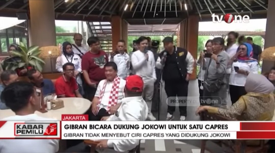 SelfiaNoviyanti's tweet photo. Bapak bapak lagi buat arisan baru di Jakarta 😅 sama mas @gibran_tweet

@KompasTV @tvOneNews kasih tau dong bocoran Ketua Arisannya siapa ?

Abisnya kata mas @AanDianSumarwan masih rahasia... he...he...he...

Salam yaa buat Pakde @jokowi😍 https://t.co/GqsHtjiyxh