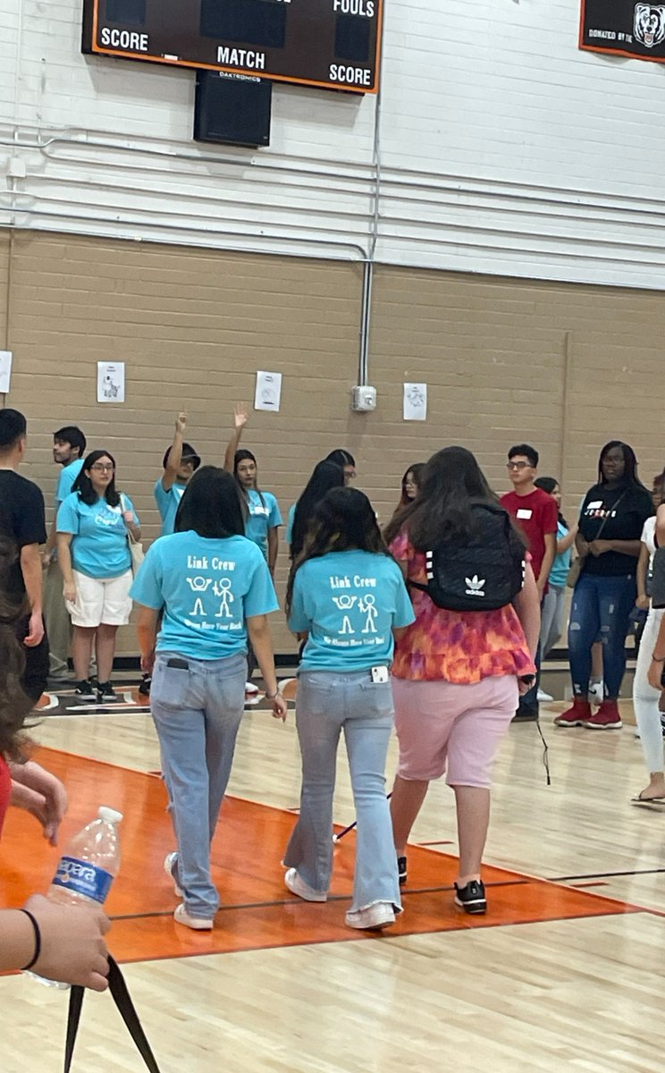 TGBHS_BRUINS's tweet photo. We welcomed the rest of the Class of 2027 to TGB today for Day 2 of Freshman Orientation.  We had such a great time.  We can't wait for the first day of the school year. #Classof2027 #FreshmanOrientation #BackToSchool #pxunext #thisiswhoweare #tgbrocks #onceabruinalwaysabruin https://t.co/ps6734lI0x