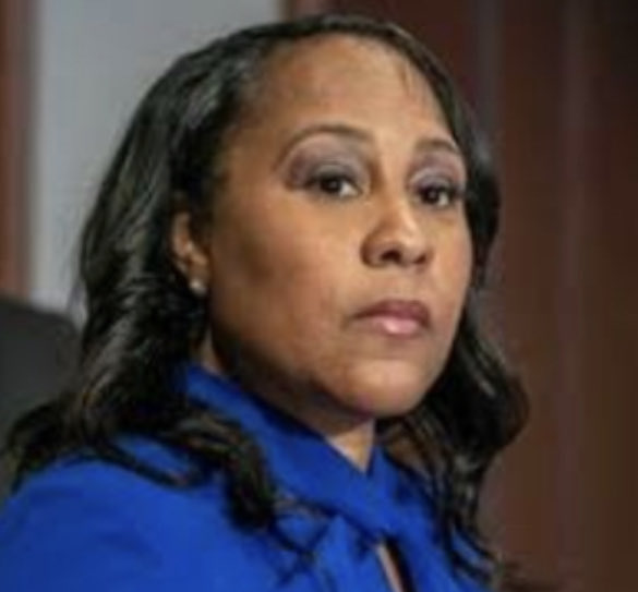 kangaroos991's tweet photo. DO you support DA Fani Willis in her prosecution of Donald Trump for his interference in the 2020 election?

#NobodyIsAboveTheLaw #IndictHimNOW https://t.co/pWu1ptbdC3