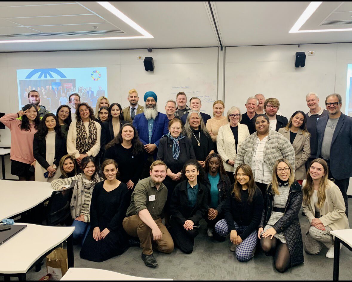 fibhaframeen's tweet photo. Demystifying the Voice Referendum with Susan Moylan-Coombs from the Gadigal Group &amp; Vivid Indigenous Services and Amar Singh, the Australian Local Hero of the Year, the founder of @turbans4australia &amp; @unaansw https://t.co/pHYYcpDHPH