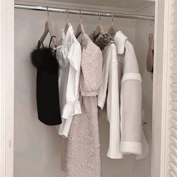 HEEJAYPRIO's tweet photo. . . . 🎐 wts lfb preloved clothes, dresses, skirts, tops, pants, bags ⊹ ｡ ﾟ

– expect brand new and once used items
– from mall / branded, shein, shopee
– color may vary due to lighting 
– fixed price

more listings on :
https://t.co/WiF1Y72hHZ

#XAIBENTABLES https://t.co/DiVcVQkZ3o