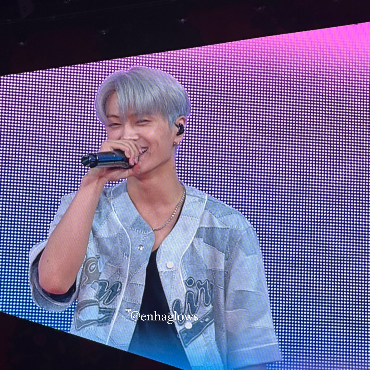 enhaglows's tweet photo. I’M NOT OKAY AT ALL
 #FATE_IN_SEOUL https://t.co/rIgaPcWfu6