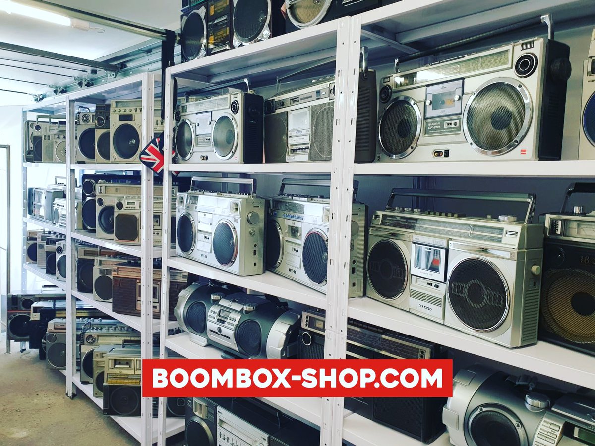 80sBoombox's tweet photo. https://t.co/8ZNNN4xl0p Visit us in our new Boombox-Shop in Zurich - Switzerland.
With us you can choose from many wonderful vintage boom boxes!

#Boombox #80sBoombox #Ghettoblaster #80s #70s  #Vintage #Retro #Oldstyle #Oldschool #Music #HipHop  #Zurich #Zürich #Switzerland https://t.co/rK8yoW348R