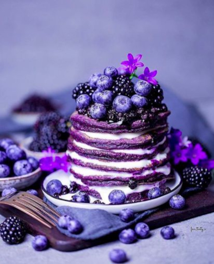DreamyTechGirl's tweet photo. Berry Pancakes!
recipe @ https://t.co/wAne5rkRDi https://t.co/Umutykf1LT