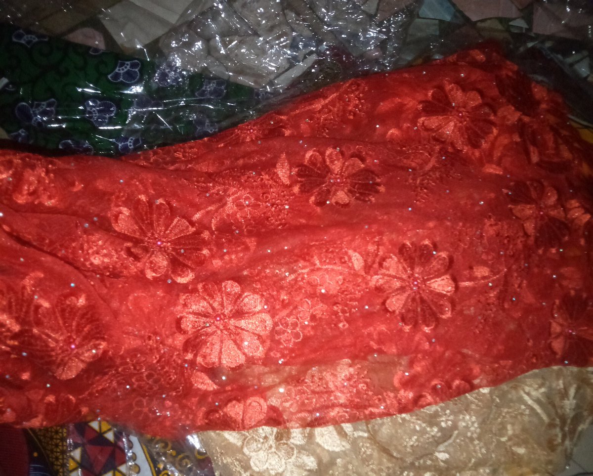 onlyfabrics's tweet photo. NEW ARRIVALS 💃💃💃

Location: Benin City, Edo State 

Frame 1-4 👉₦2,000 (per yard)

Available in different colors 

Delivery Nationwide 🚛

Call/WhatsApp: 08155937361

Kindly retweet if it crosses your TL https://t.co/TIrpBNq8U2