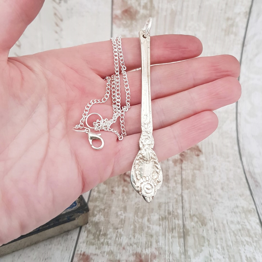 a lovely  statement silver necklace  , handmade from a spoon  handle buff.ly/3QgR5Ld #SMILEtt23 #silvernecklace #spoonjewelry #uniquenecklace #fancynecklace #flatware #quirkypendant #dropnecklace #ornatenecklace
