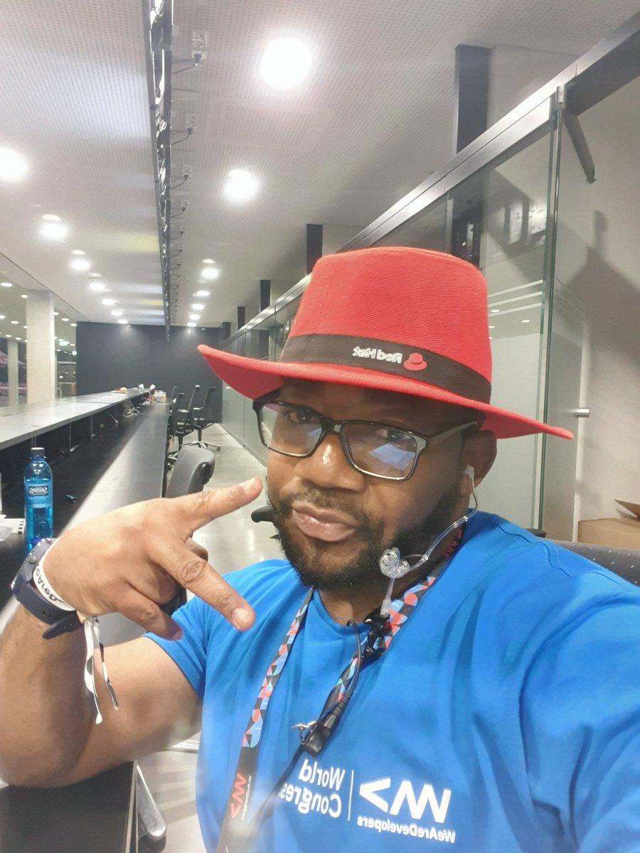GreenAddict4's tweet photo. #WeAreDeveloper Berlin Conference 
#RedHat Enterprise Linus 
#RedHat OpenShift - scale your applications
#RedHat Ansible Automation Platform - automate everything https://t.co/voperTnQ3f