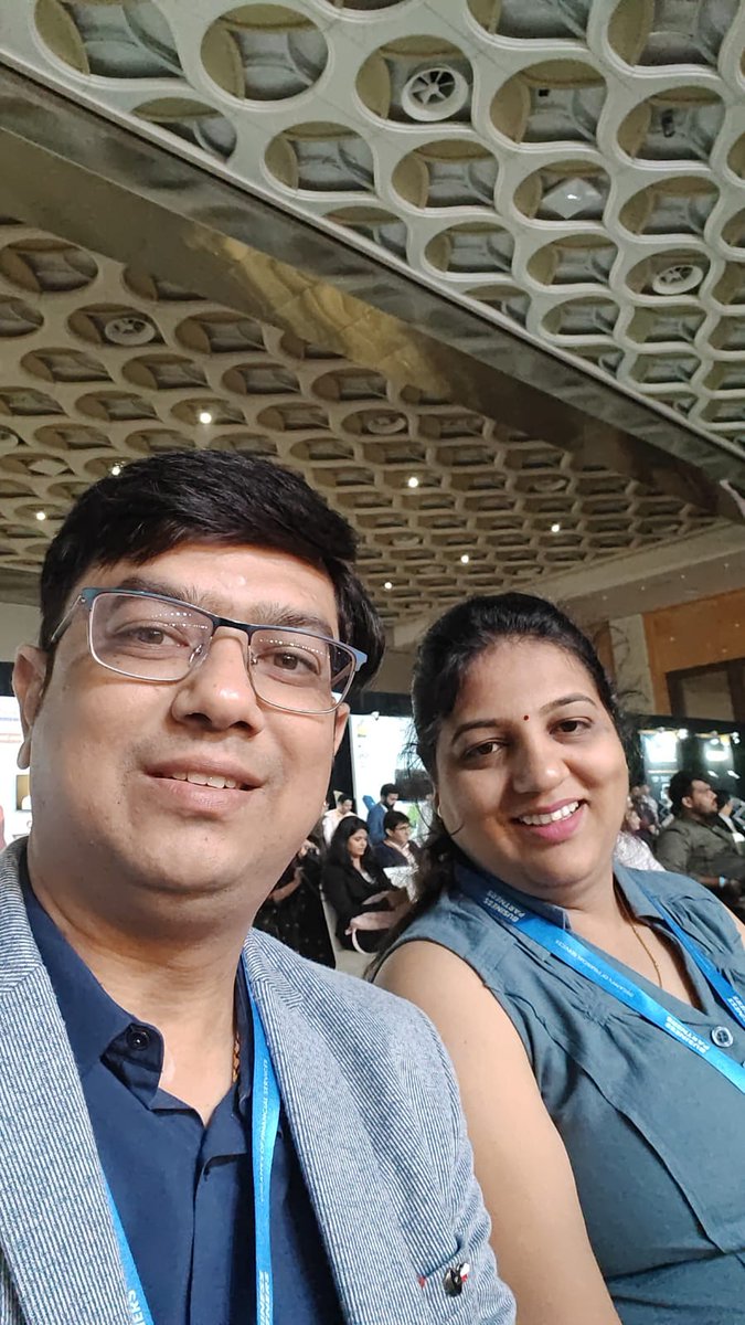 vipulanchal3's tweet photo. Fortunate to be the part of #MOBIC23 at #Mumbai📍
📈🏆
#MotilalOswal #RamdevAgrawal #MOBIC #TCTINDIA #NSE #BSE #stockmarket #Indore #BigBusinessLeague #StockBroker https://t.co/HO6OABSKfV