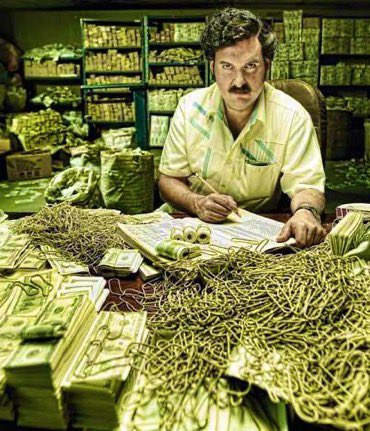 Colourz_0's tweet image. TEN (10) SMARTEST CRIMINALS IN HISTORY

Read to the END

A Thread 🧵