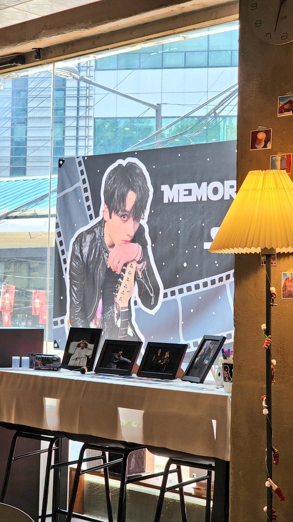 mong2pong's tweet photo. 승우 배우님으로 가득한 곳에 다녀왔어요 ෆ
윤 승 우 잘 생 겼 다아 ••♥︎
#Memory_of_SW
#승우의_모든_날을_응원해 https://t.co/k7uuQsalkk