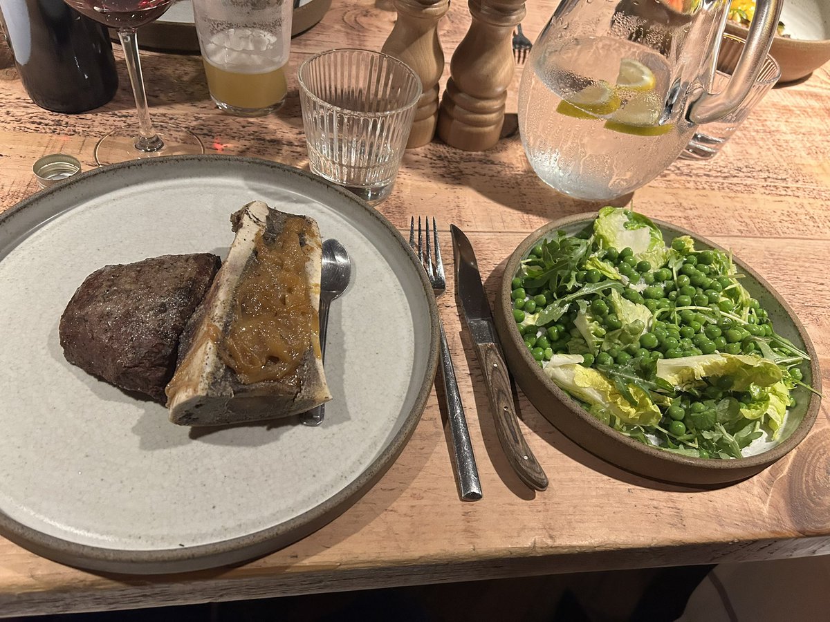 Lovely night out with our friends from the online wine courses. Amazing wine flight of the month with three fine examples from #languedoc at VIN and a delicious meaty dinner at Traköl. I’d highly recommend both! 🍷 🥩 🤤