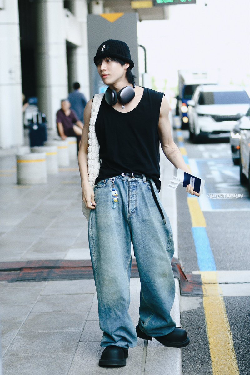 LTMLOOKS's tweet photo. #TAEMIN #태민 @SHINee https://t.co/re85PLHxa7