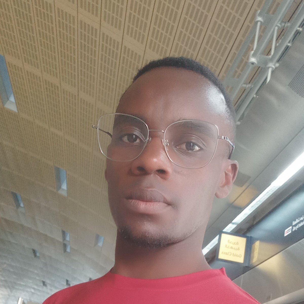 DavidZzimbwe's tweet photo. #NewProfilePic https://t.co/hQSwgfnBvH