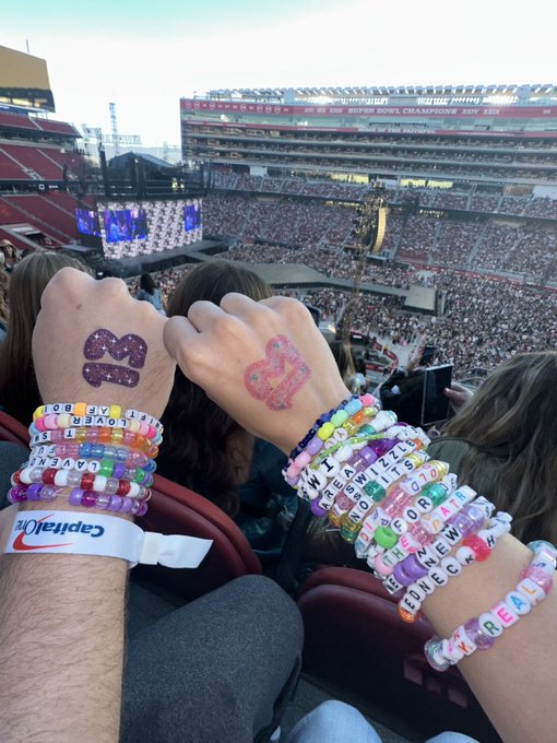At the Taylor Swift show trading friendship bracelets in sec C214!!   Come say hi 👋 #SantaClaraTSTheErasTour<a href="/tag/santaclaratstheerastour"class="tags"><span>#santaclaratstheerastour</span></a>