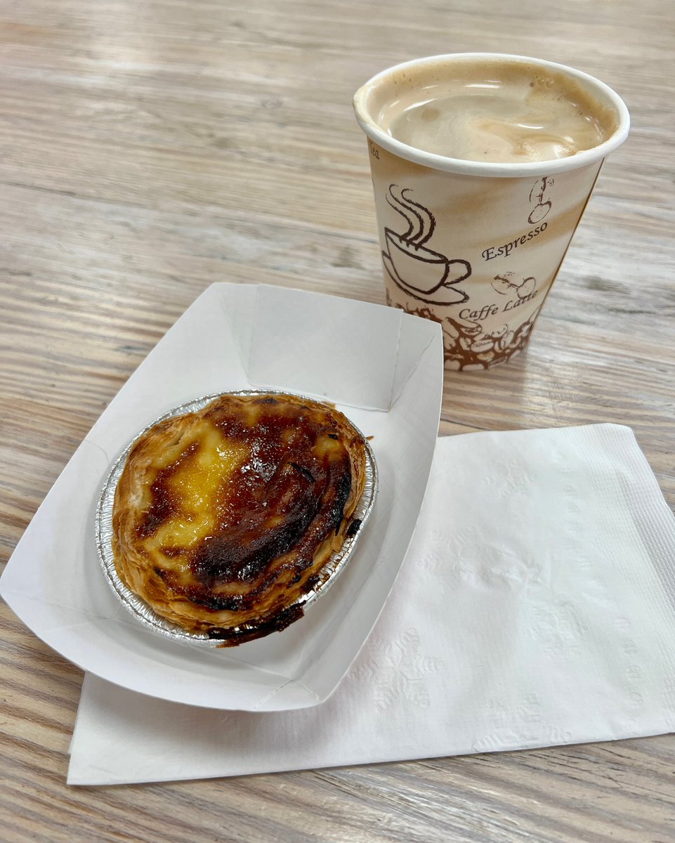 A #pasteldenata & a #galão at No Pao at Cafe Caffe in #DownNeck, #NewarkNJ.