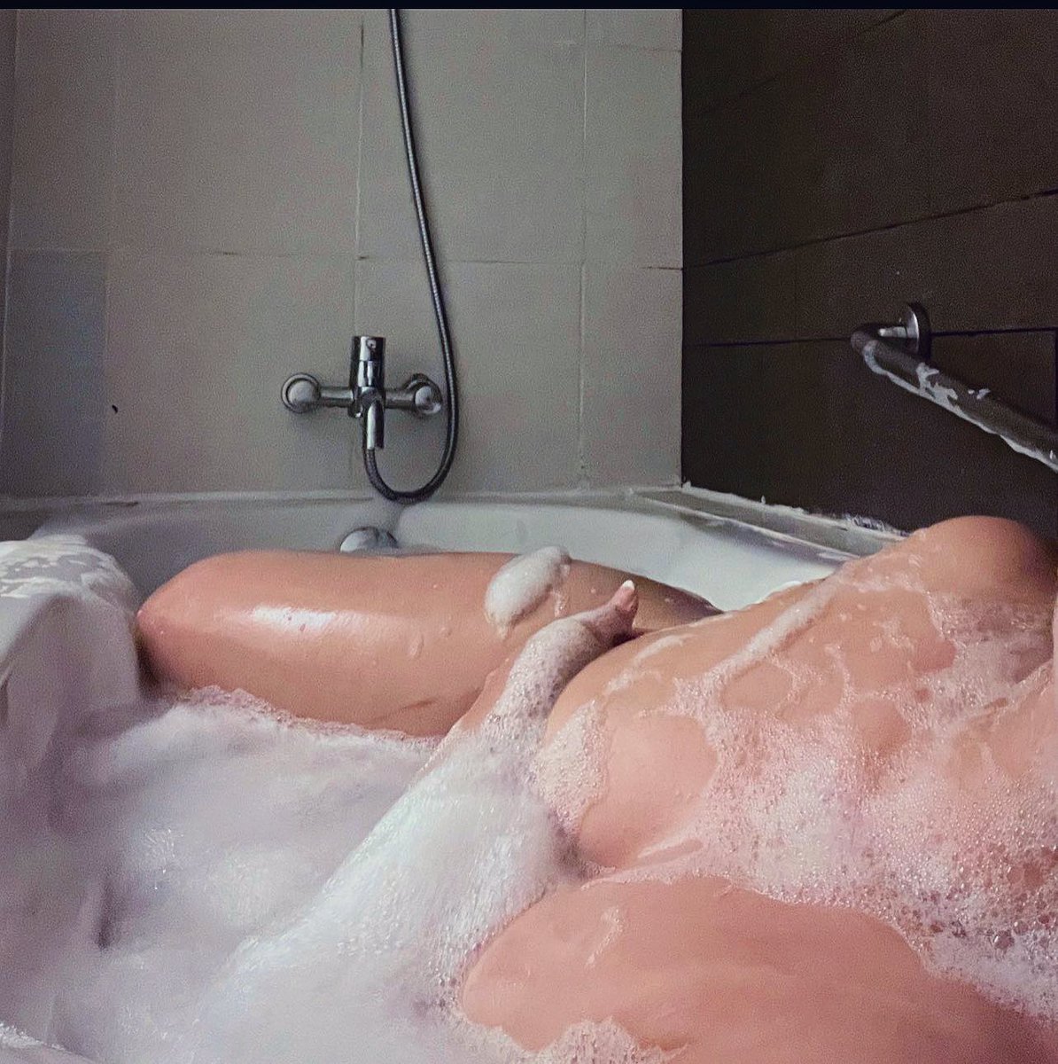 lttlmschf's tweet photo. ‼️ PROMO ‼️
for basic lifetime access for 99 ONLY❗
first 10 daddy ONLY❗

dm me to avail 

#alter #alterteen #alterbagets #alternewbie #alternewbiee #alterhorny #alterworld #alterworldpinay #alterpinayph #alterphilippines #AlterManila #AlterMakati #alterlaguna #AlterBookings https://t.co/1myaeR9mYx