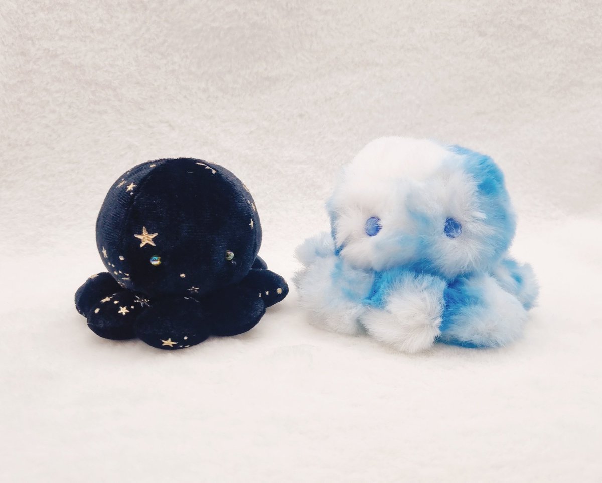 kkonubi's tweet image. 요렇게 둘이 찍으니까 밤하늘 낮하늘 문어가 됐어요☺️