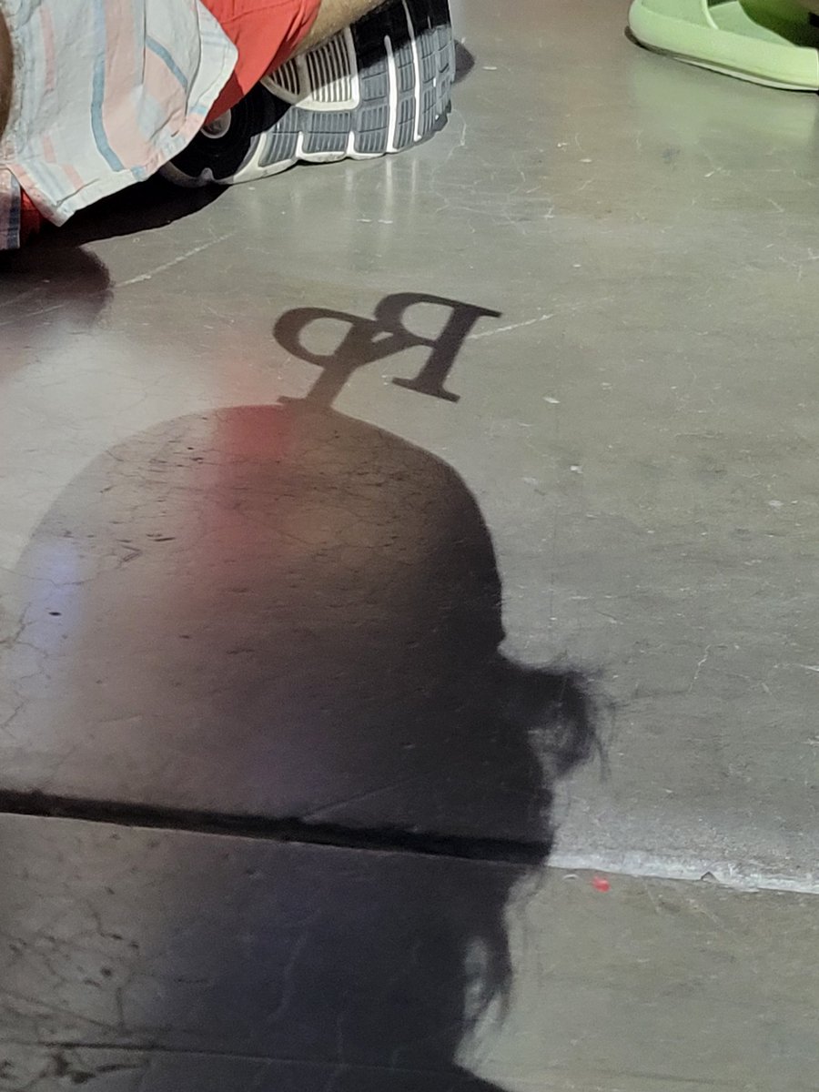 SinclairityK's tweet photo. Piano concert was amazing, but the lighting kept casting a very ominous shadow of my RP headband on the floor sjfheh https://t.co/rdyf00pJ8G