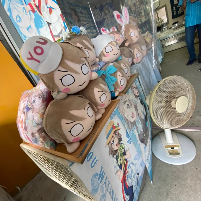 うまぁうまぁ 無事に特車団扇を上納奉ってきました ついでにご馳走ハイパワー注入 みんな渡辺商店に行ってね ワタナベーコンももちろん食べるけど つくねも絶対おすすめだからね  #沼津夏まつり2023