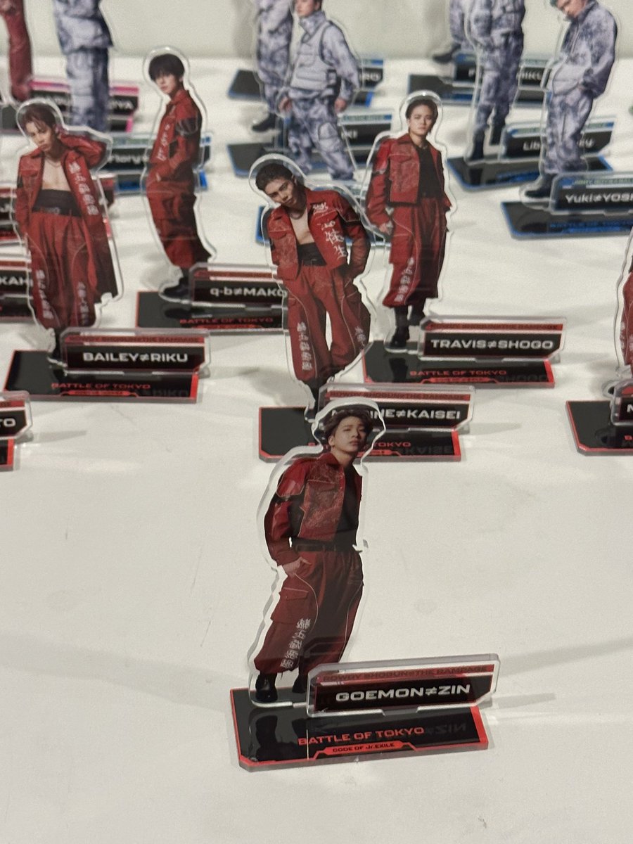 BOT アクスタ交換 譲 坂本陣 求 昼メシ代 会場受け渡しのみ