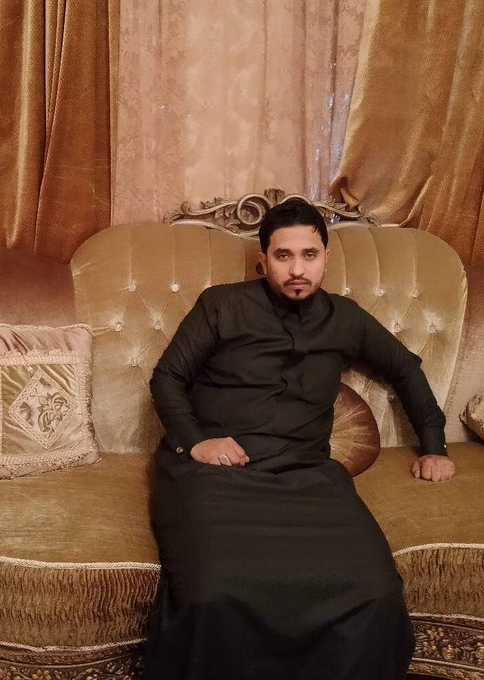 JelanyOmar's tweet photo. #عمر_الجيلاني
 انا لا يعنيني اختلافكم بقدر ما تهمني راية الوطن ولا انا احتاج منكم  شي فقط عليكم أن تحققون التوازن بفكركم فالجميع حيارى ولا يدري كيف يتغلب على قسوة الحاضر ويتمنى لو الماضي يعود ليأخذ منه العبر لا ياصديقي فلا يعود شي قد رحل

#حضرموت_نموذجا
#خارطة_الامل https://t.co/cvUu3uaqfK