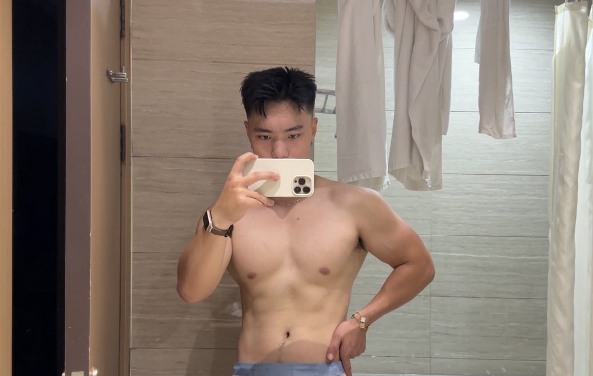 GrealtWQ's tweet photo. 最近过得很快  因为很忙 https://t.co/ZpH6SytqdV