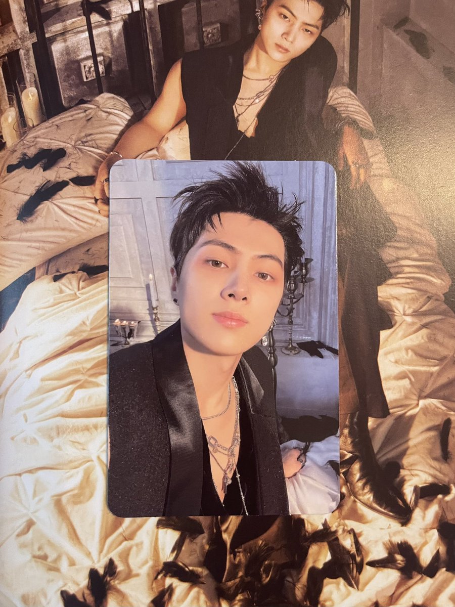 simp4jaeyunnn's tweet photo. wts lfb ph 🎀 #bubbless_sells

✦ ENHYPEN NAVER LIVE POB PC SET

𓂋 Jay set
𓂋 php 1,800 (sold as set only)
𓂋 onhand ph
𓂋 reply/ dm to claim

🏷 engene jungwon heeseung jay jake sunghoon sunoo ni-ki dark blood pc full half new https://t.co/2KJndQTiyD