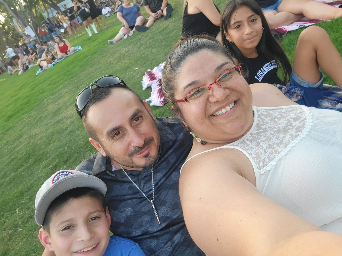 marti7sm's tweet photo. Thanks @VetTix for the tix to see @GaryAllan at @RoundRockAmp 
#minwmarti #garyallan #music #vettix #veteran #country https://t.co/HTerMh5Cb7