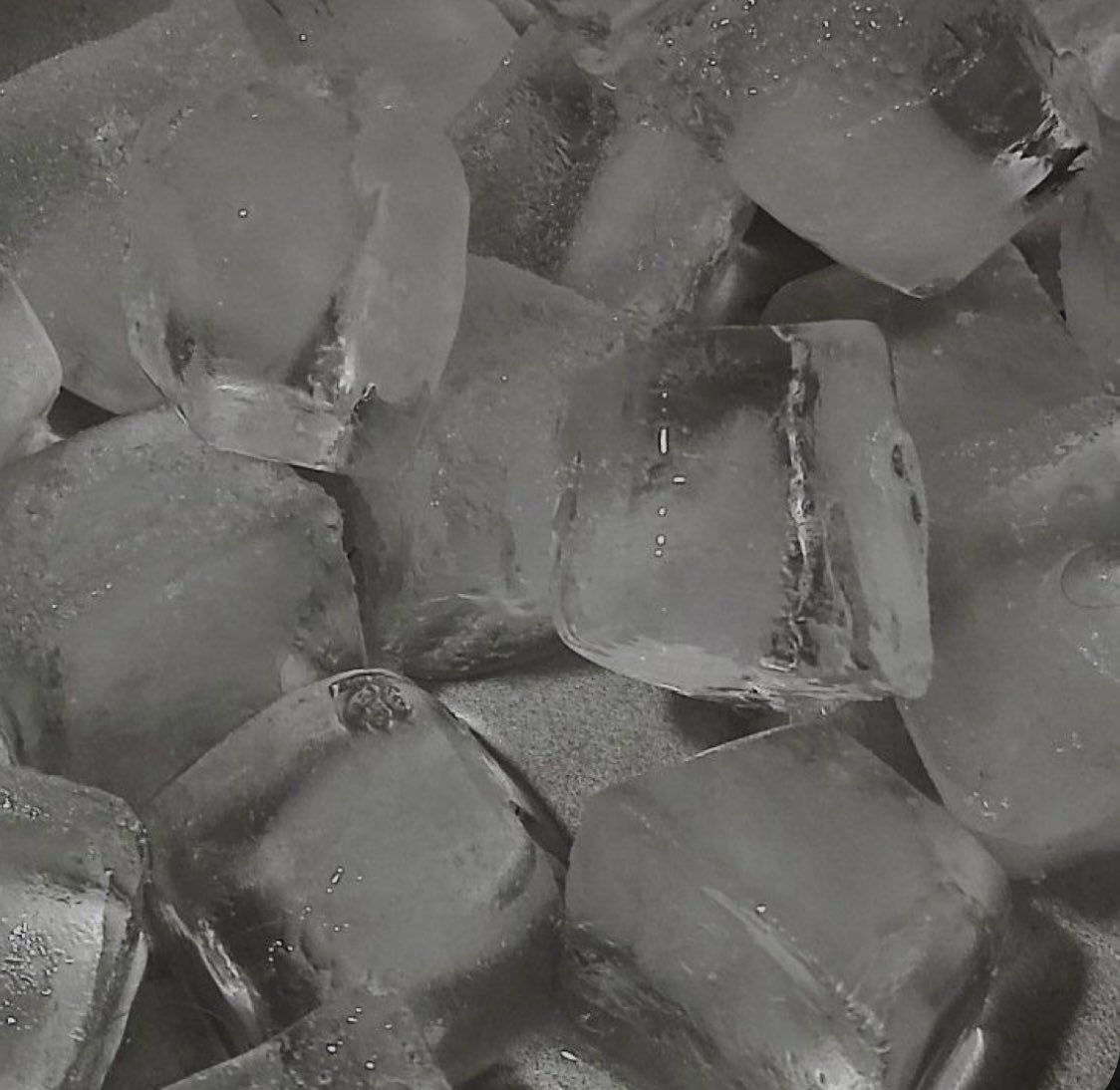 dyingis4lovers's tweet photo. #hpsummerofsin Day 8

NSFW | Drarry | Ice Play BJ

The cold must have been bordering on painful at this point. https://t.co/bCU6OjSJ4p