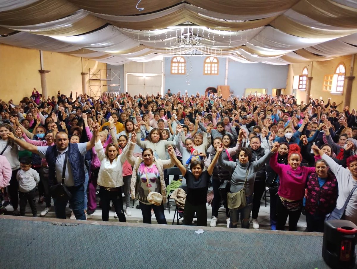 IvonneMacielF's tweet photo. En nuestro bello Tlalnepantla creando, el empoderamiento, fuerza de las mujeres, y sus familias, con nuestro Gobernador Alfredo Del Mazo Maza. #Tlalnepantla. https://t.co/yTMe4220wT