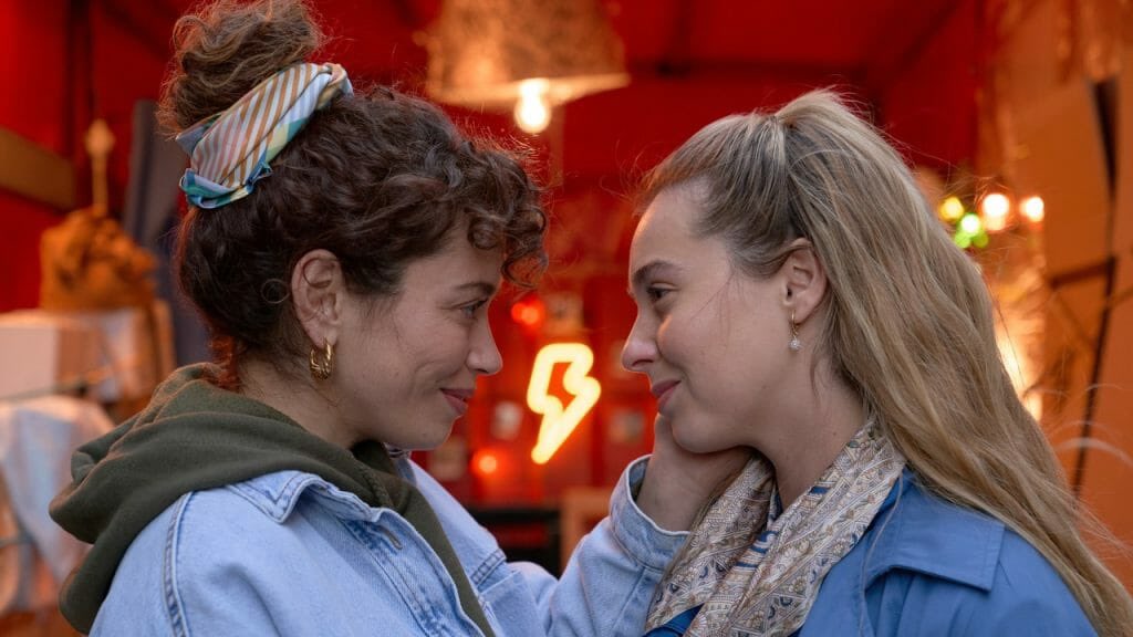 queengabs88's tweet photo. My whole personality turning into “Spanish lesbians,” “time travel lesbians,” and “ncis/fbi lesbians.” There might be a pattern here 
#Luimelia #Kacy #Avalance #Itzane https://t.co/sqEVU0ZVku
